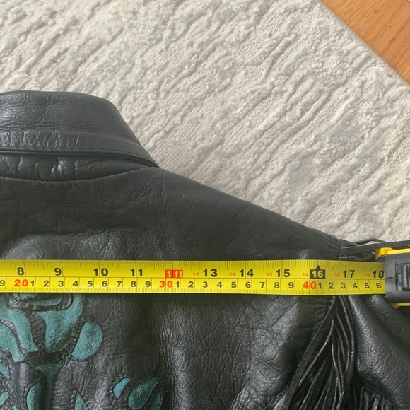 🖤⚡️Vintage Black Leather Fringe Jacket with Suede Roses ⚡️🖤 - Picture 8 of 11